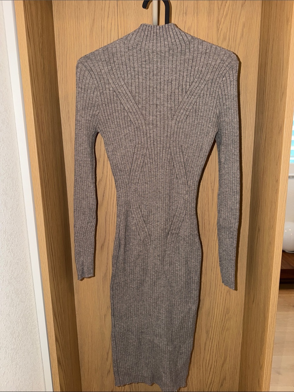 Ribbed Long Sleeve Bodycon Dress in Gray